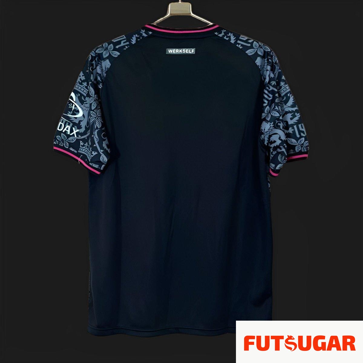 1f80ee5bf71bedf27ccc9573.jpg