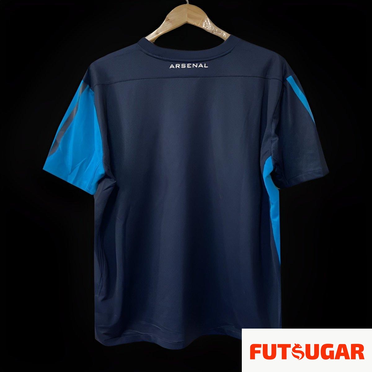 30a4bba02d95e5596ce32be1.jpg