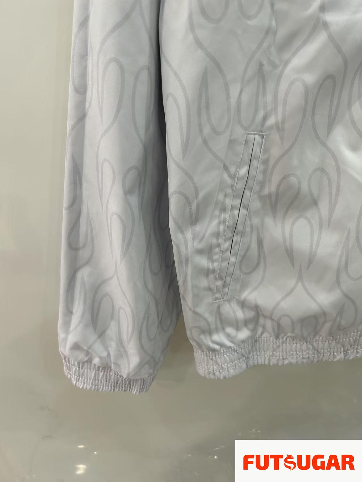 09d5f227366f326f.jpg