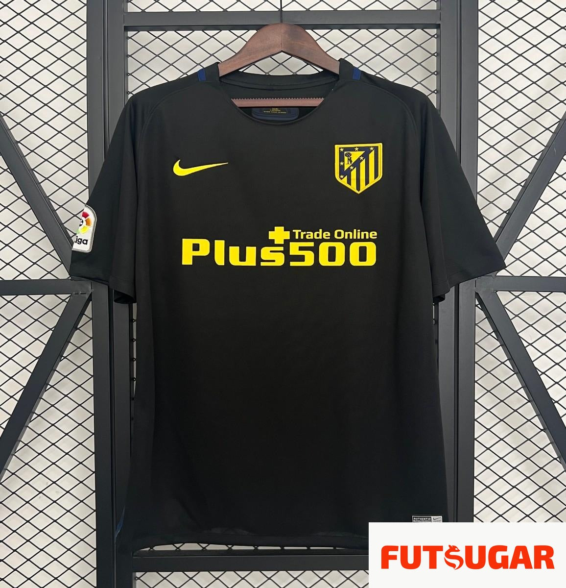 f3efc66de9565eb32a5290fc.jpg